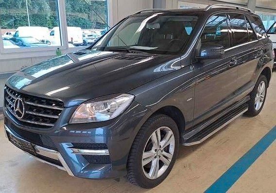 Grau Gebraucht 2012 Mercedes ML350 AMG SUV | 18.900 € (Superpreis) - Bild 1/4