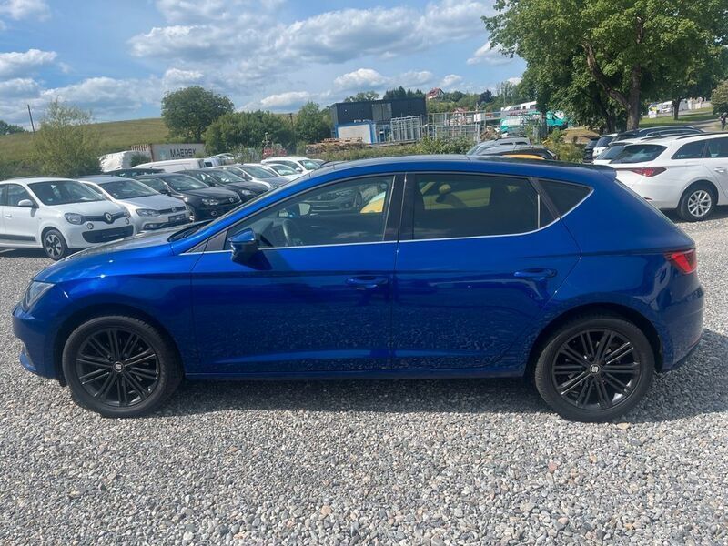 Gebraucht Seat Leon XCELLENCE 150 PS (110 kW) 2020 Blau Limousine