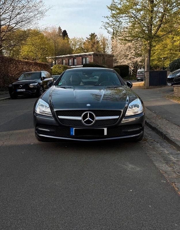 Gebraucht Mercedes SLK200 184 PS (135 kW) 2011 Grau Cabrio