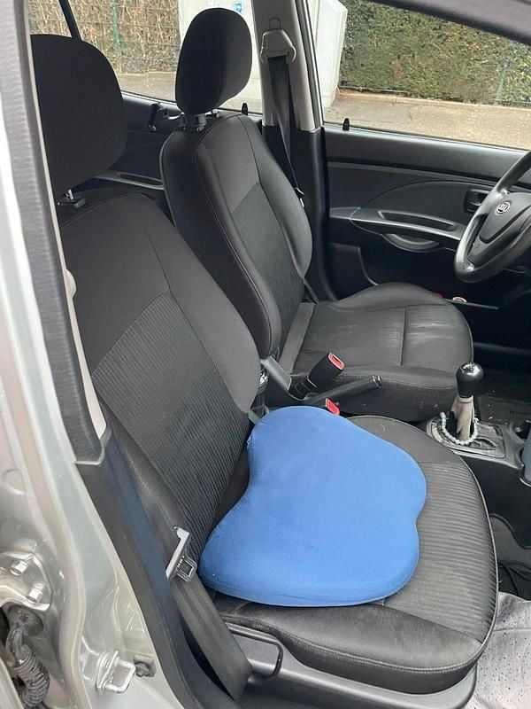 Gebraucht Kia Ceed 64 PS (47 kW) 2008 Silber Kleinwagen