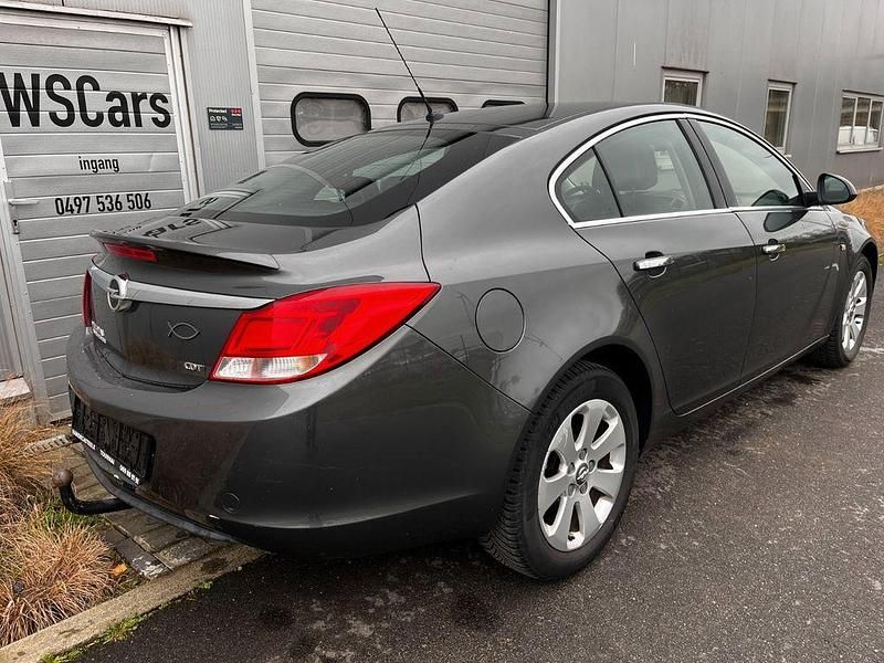 Gebraucht Opel Insignia 131 PS (96 kW) 2013 Grau Limousine