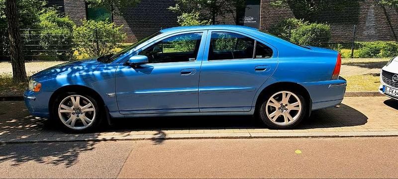 Gebraucht Volvo S60 Summum 260 PS (191 kW) 2005 Blau Limousine