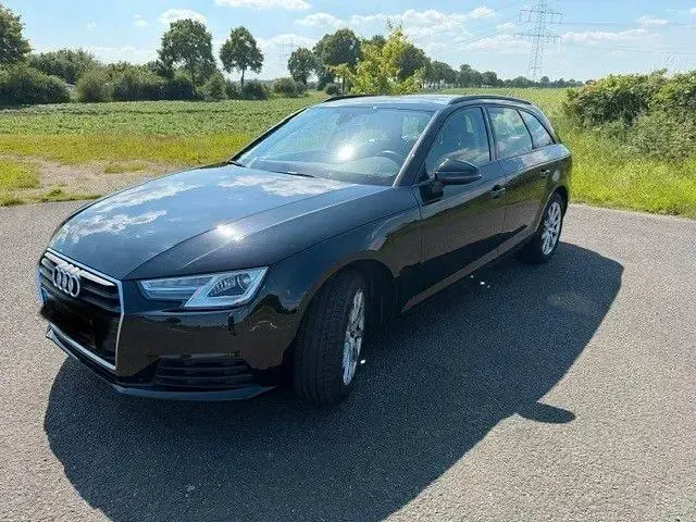 Gebraucht Audi A4 150 PS (110 kW) 2018 Schwarz Kombi