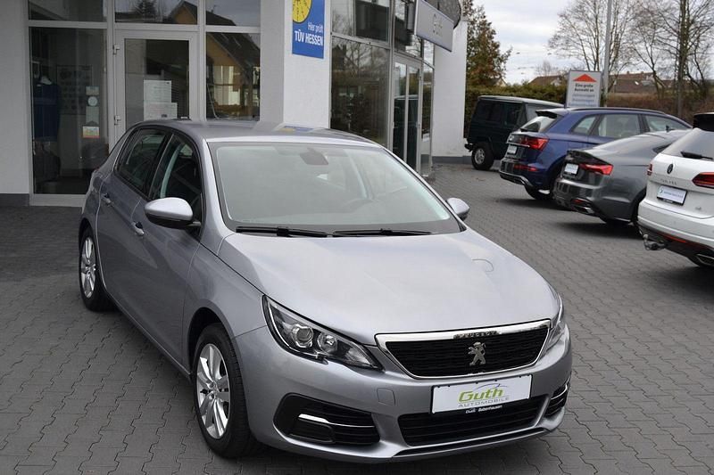 Grau Gebraucht 2019 Peugeot 308 Limousine | 10.490 € (Fairer Preis) - Bild 1/3