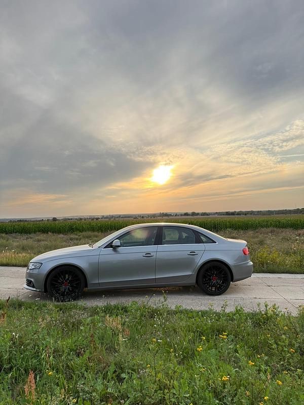Grau Gebraucht 2008 Audi A4 Ambiente Limousine | 9.500 € (Etwas zu teuer) - Bild 1/4