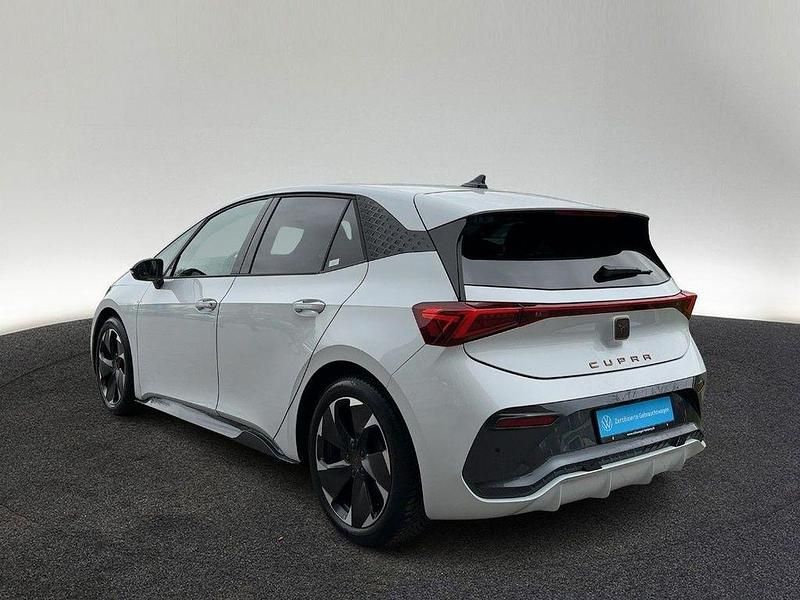 Second-hand Cupra Born 169 kW (231 CP) 2025 Alb Hatchback