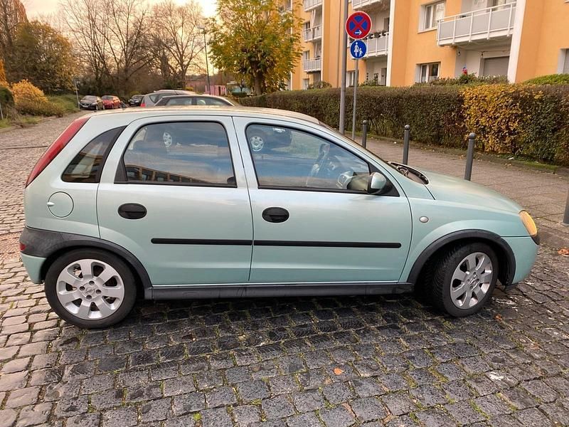 Gebraucht Opel Corsa Elegance 75 PS (55 kW) 2002 Grün Kleinwagen