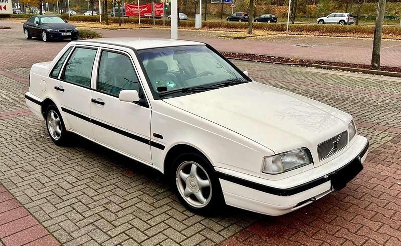 Weiß Gebraucht 1997 Volvo 460 Limousine | 1.199 € - Bild 1/4