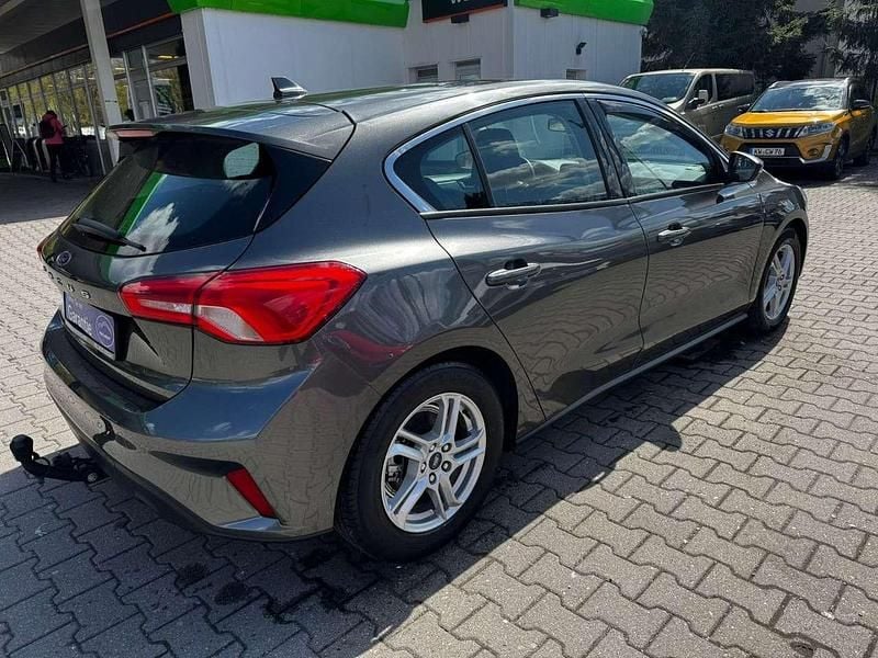 Usata Ford Focus 125 CV (91 kW) 2019 Grigio Berlina