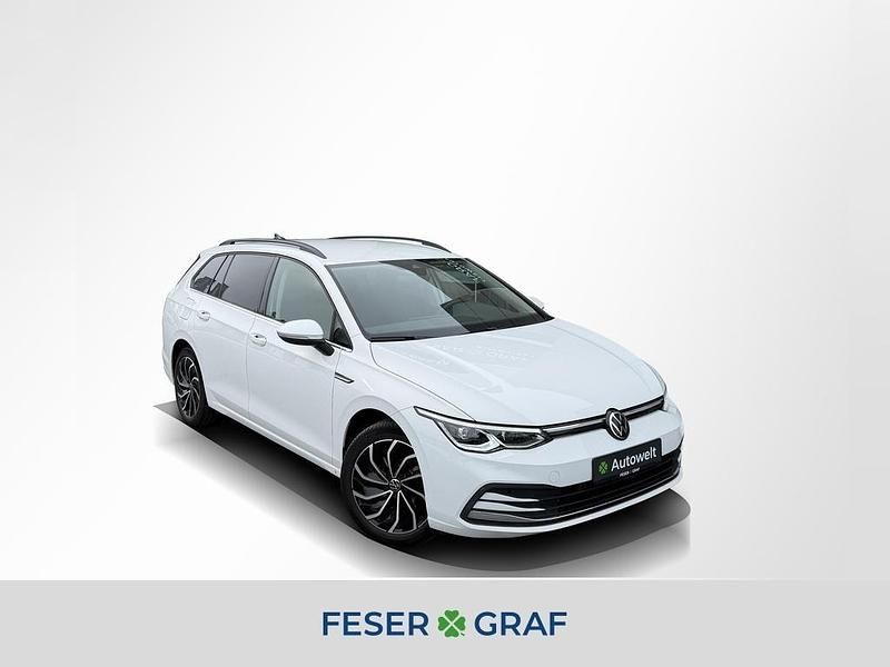 Gebraucht VW Golf VIII 150 PS (110 kW) 2022 Weiß Kombi