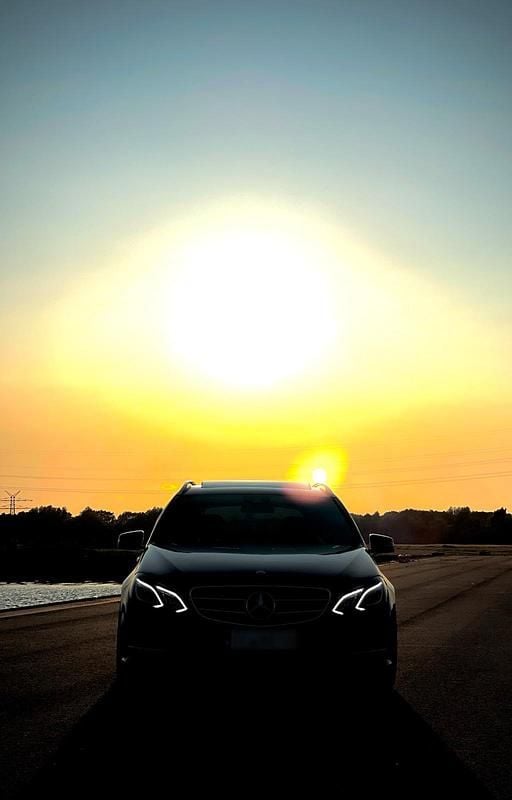 Gebraucht Mercedes E350 252 PS (185 kW) 2014 Schwarz Kombi