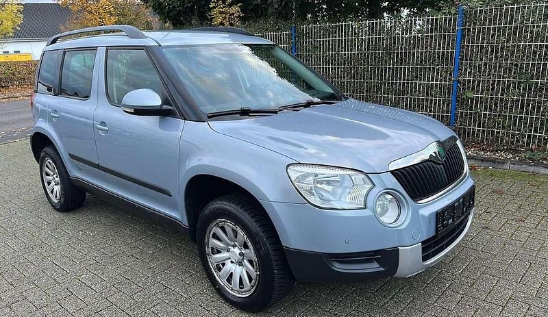 Modra aqua/aqua blau Gebraucht 2011 Skoda Yeti Plus Edition SUV | 8.099 € (Fairer Preis) - Bild 1/4