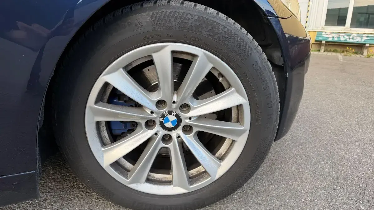 Usata BMW 520 184 CV (135 kW) 2012 Blu Berlina