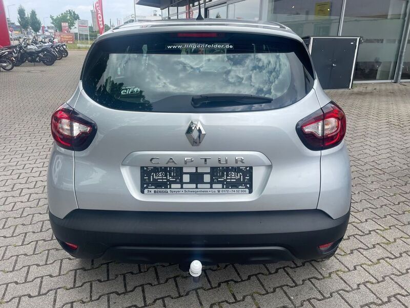 Gebraucht Renault Captur Life 90 PS (66 kW) 2018 Silber SUV
