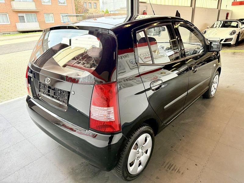 Gebraucht Kia Picanto 65 PS (47 kW) 2007 Galaxy black Kleinwagen