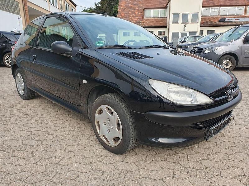 Gebraucht Peugeot 206 Filou 60 PS (44 kW) 2003 Schwarz Limousine