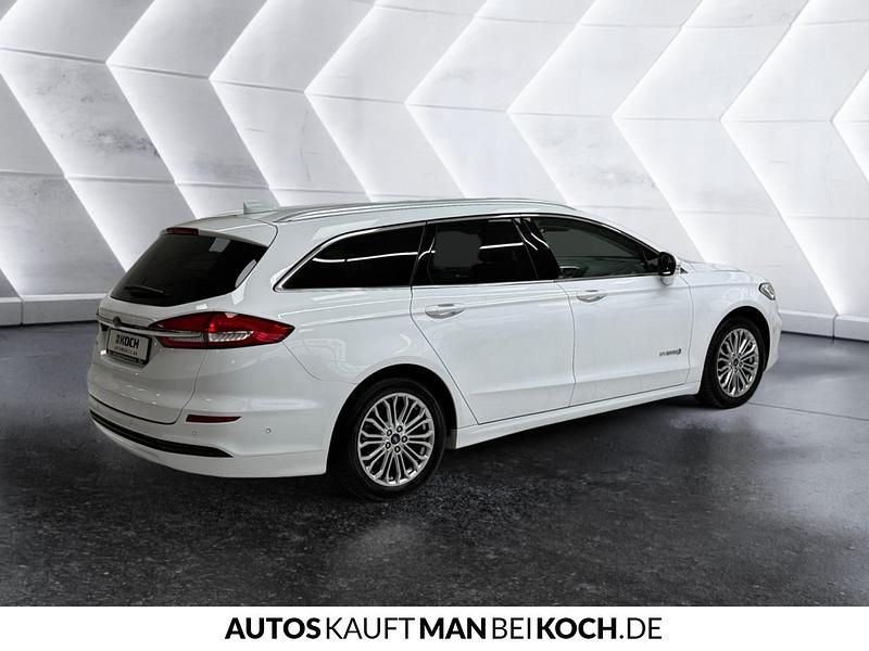 Gebraucht Ford Mondeo Titanium 140 PS (102 kW) 2020 Andere farbe Kombi