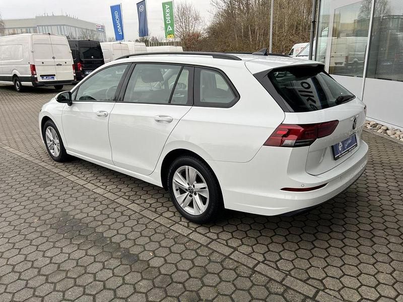 Gebraucht VW Golf VIII 116 PS (85 kW) 2021 Pure white Kombi