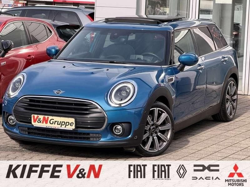 Island blue metallic Gebraucht 2023 Mini Cooper Clubman Kombi | 28.820 € (Fairer Preis) - Bild 1/4
