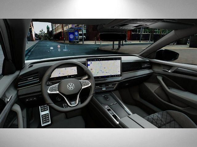 Neu VW Passat R-line 150 PS (110 kW) 2025 Oryxweiß perlmutteffekt Limousine