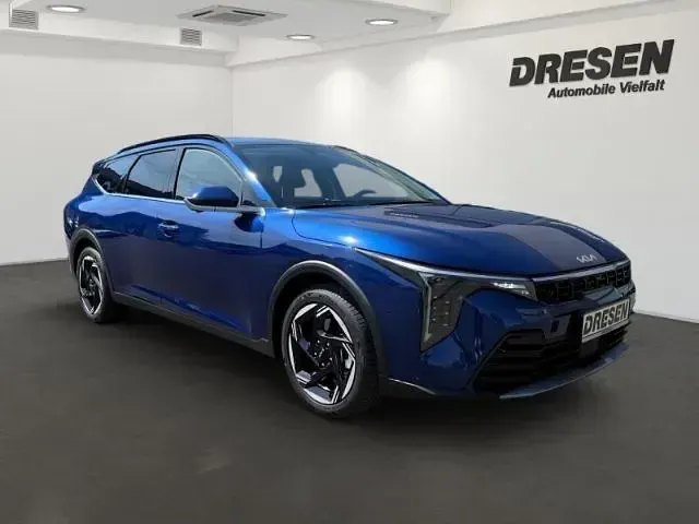 Ny Kia K4 150 HK (110 kW) 2026 Blå Stationcar