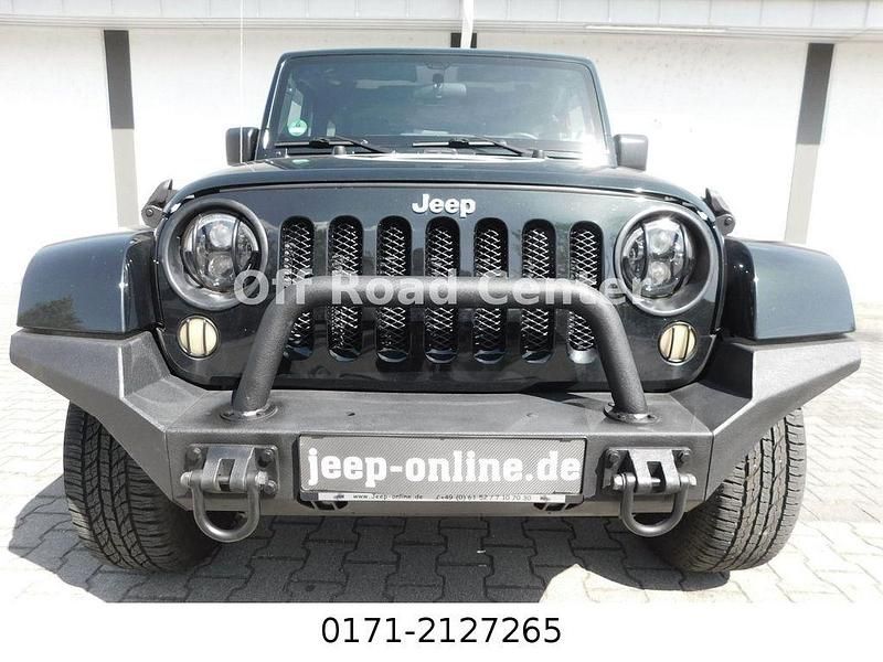 Grün Gebraucht 2012 Jeep Wrangler Sahara SUV | 27.490 € (Fairer Preis) - Bild 1/4