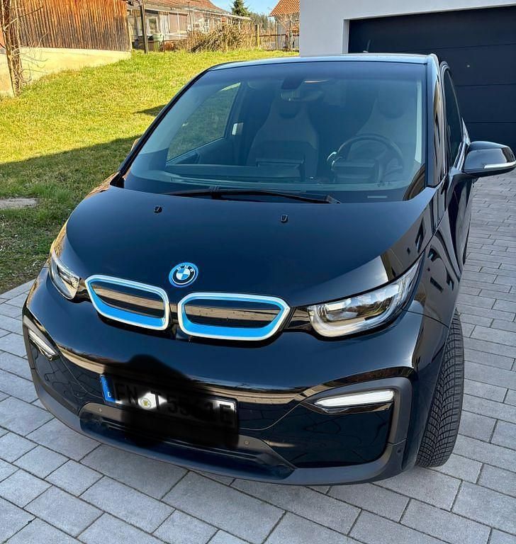 Schwarz Gebraucht 2019 BMW i3 Kleinwagen | 19.600 € (Etwas zu teuer) - Bild 1/4