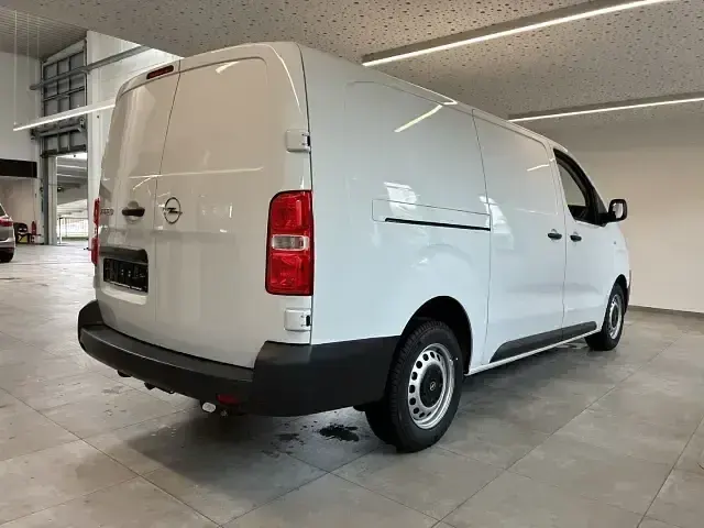 Neu Opel Vivaro-e Combi 144 PS (105 kW) 2026 Andere Van / Kleinbus
