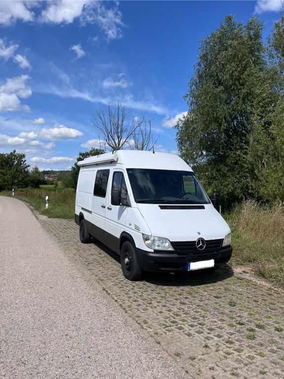 Weiß Gebraucht 2005 Mercedes Sprinter Van | 14.000 € - Bild 1/4