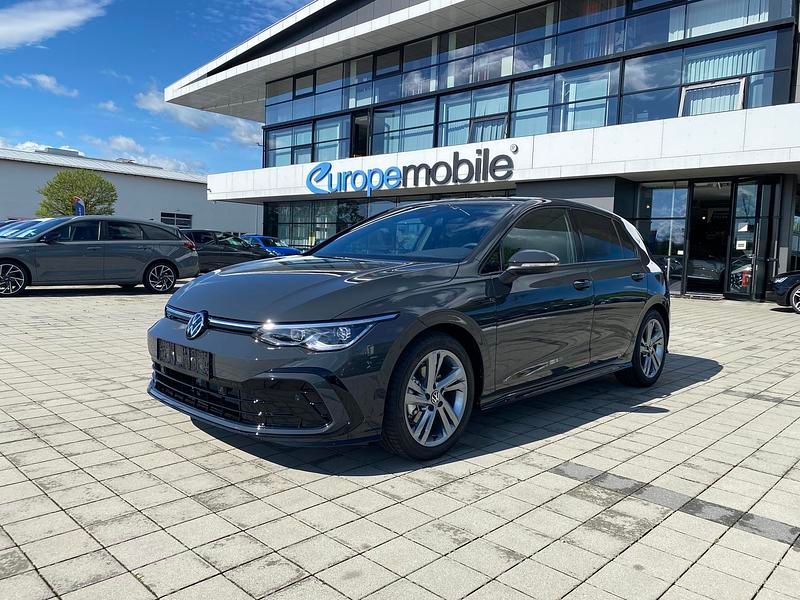 Gebraucht VW Golf VII 150 PS (110 kW) 2021 Uranograu/grau Kleinwagen