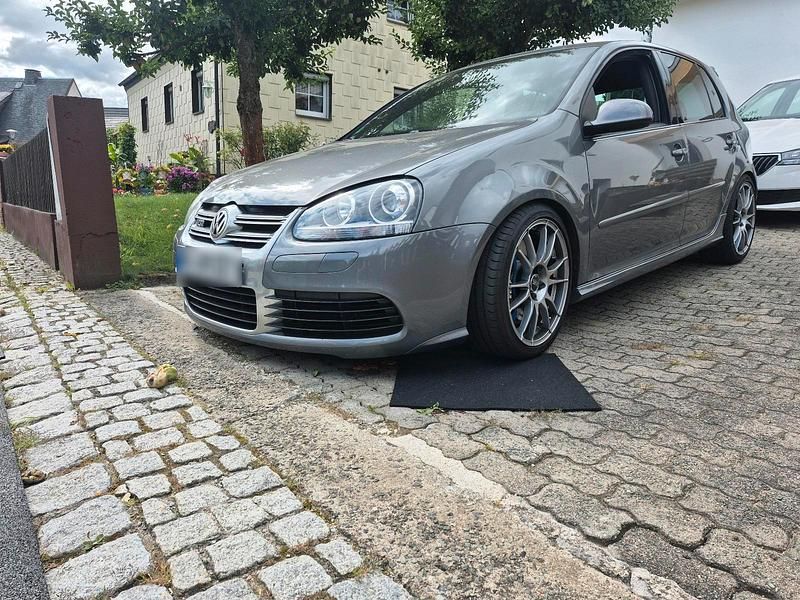 Gebraucht VW Golf V R 250 PS (183 kW) 2006 Grau Kleinwagen