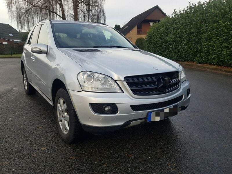 Gebraucht Mercedes ML280 190 PS (139 kW) 2008 Silber metallic SUV