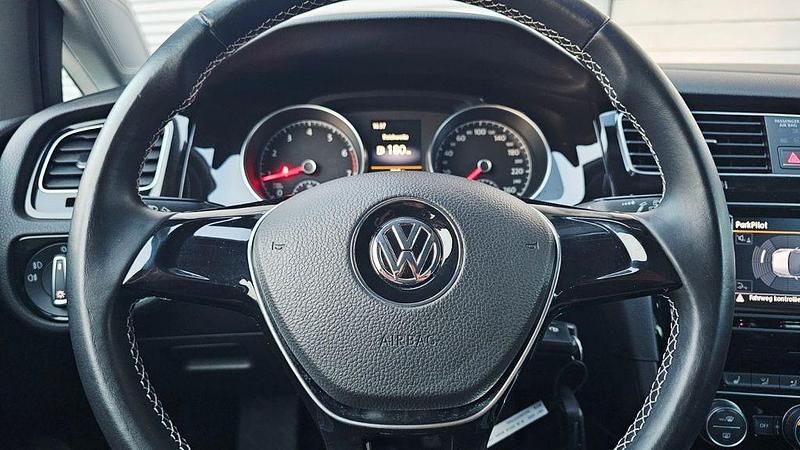 Gebraucht VW Golf VII Cup 105 PS (77 kW) 2014 Blau Limousine