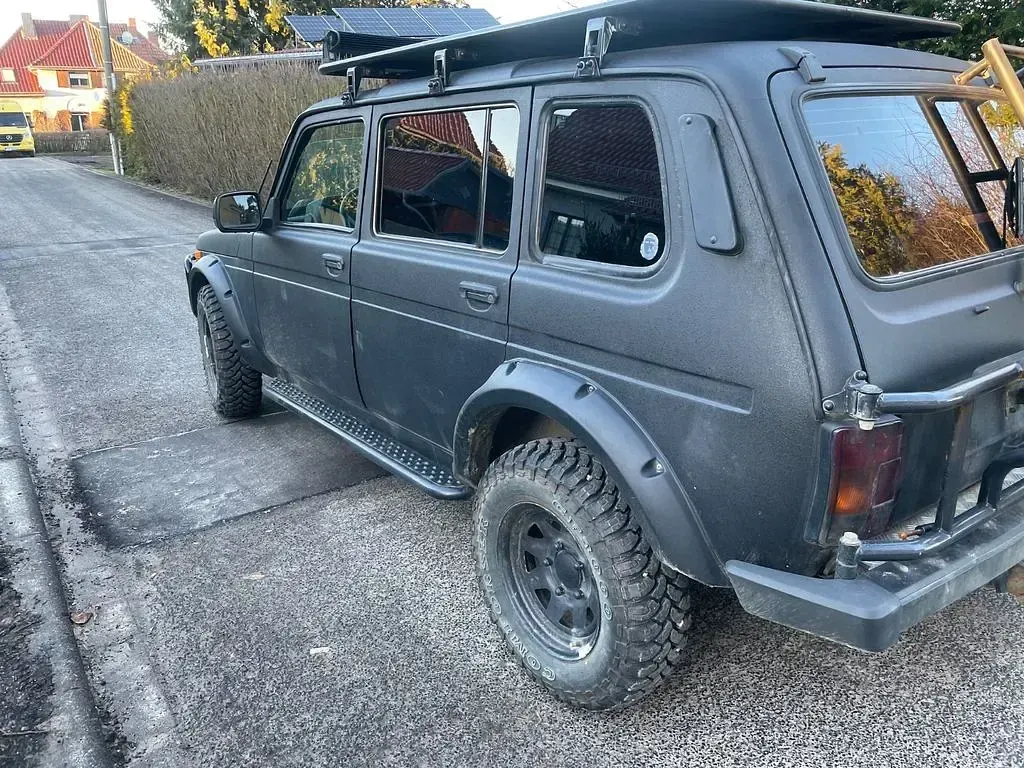 Brugt Lada niva 83 HK (61 kW) 2018 Sort SUV