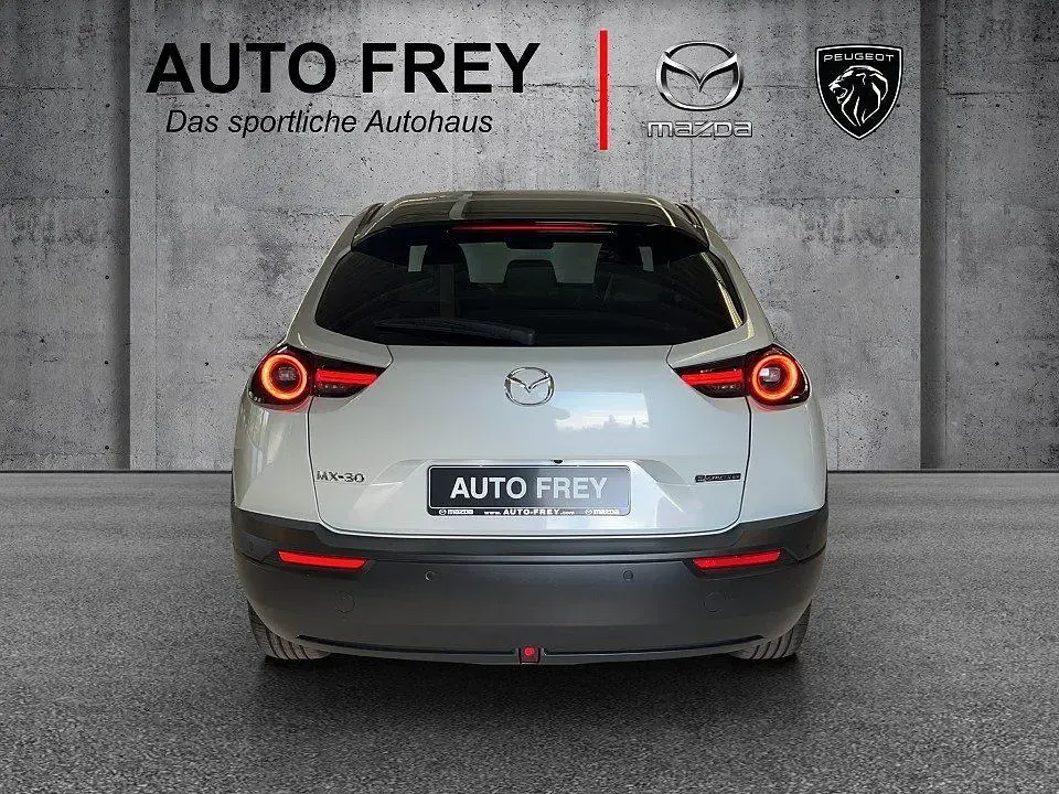 Gebraucht Mazda MX30 80 kW (110 PS) 2023 Ceramic white SUV