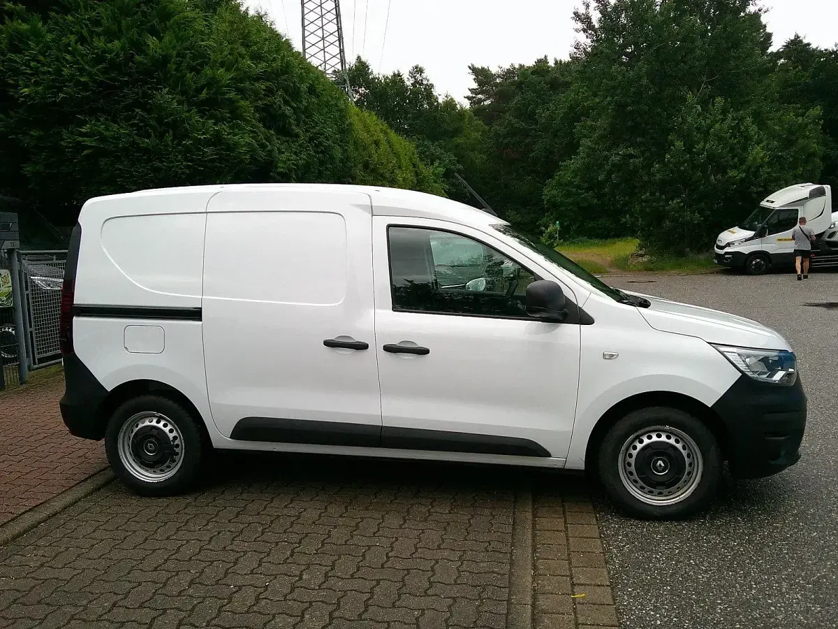 Gebraucht Renault Express 102 PS (75 kW) 2023 Weiß Van / Kleinbus
