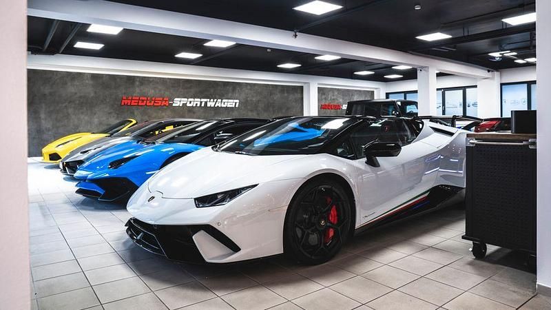 Neu Ferrari Purosangue 725 PS (533 kW) 2026 Grau SUV