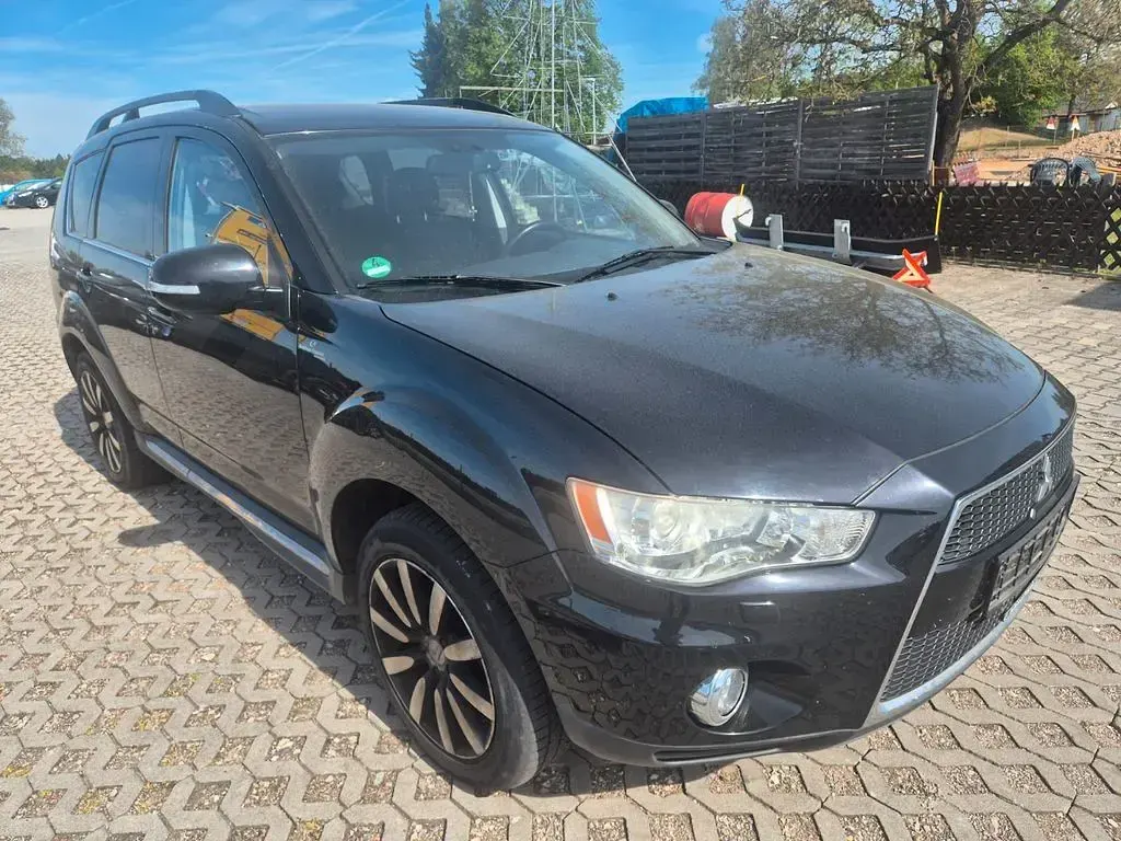 Gebraucht Mitsubishi Outlander 177 PS (130 kW) 2013 Schwarz SUV