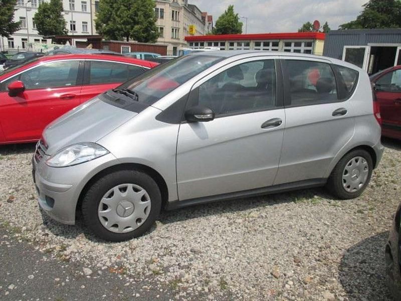 Gebraucht Mercedes A150 95 PS (69 kW) 2005 Polarsilber  metalliclack Kleinwagen