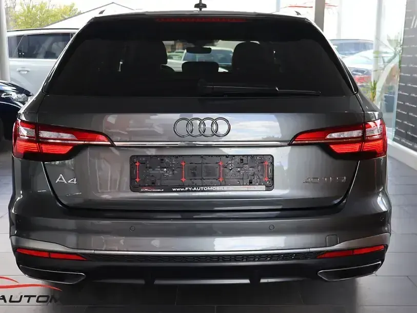 Gebraucht Audi A4 S-Line 204 PS (150 kW) 2022 Daytonagrau perleffekt Kombi