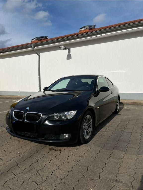 Gebraucht BMW 320 Performance 177 PS (130 kW) 2008 Schwarz Coupé