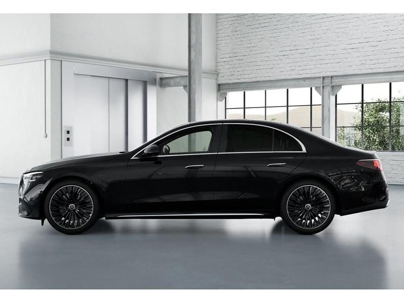 Gebraucht Mercedes E200 AMG 163 PS (119 kW) 2025 Unilack schwarz Limousine