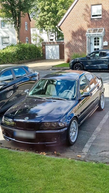 Blau Gebraucht 1999 BMW 325 M Sport Limousine | 3.500 € - Bild 1/4