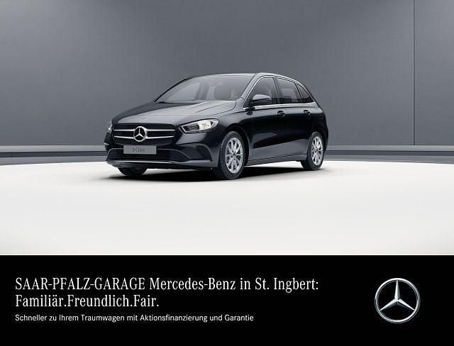 Lack kosmosschwarz Gebraucht 2019 Mercedes B180 Progressive Van / Kleinbus | 19.850 € (Fairer Preis) - Bild 1/4