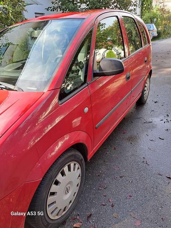 Second-hand Opel Meriva 87 CP (63 kW) 2004 Roșu Monovolum
