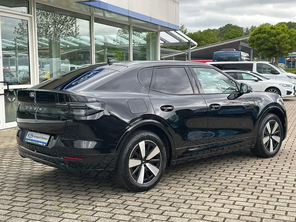 Usado Ford Capri 210 kW (286 CV) 2025 Negro SUV