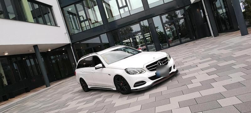 Weiß Gebraucht 2015 Mercedes E220 AMG Kombi | 11.400 € (Superpreis) - Bild 1/4