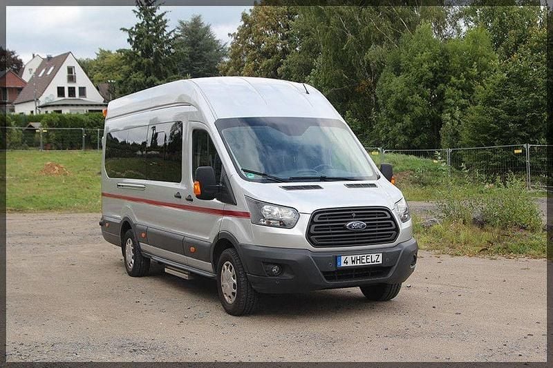 Silber Gebraucht 2018 Ford Transit Van / Kleinbus | 24.999 € - Bild 1/4