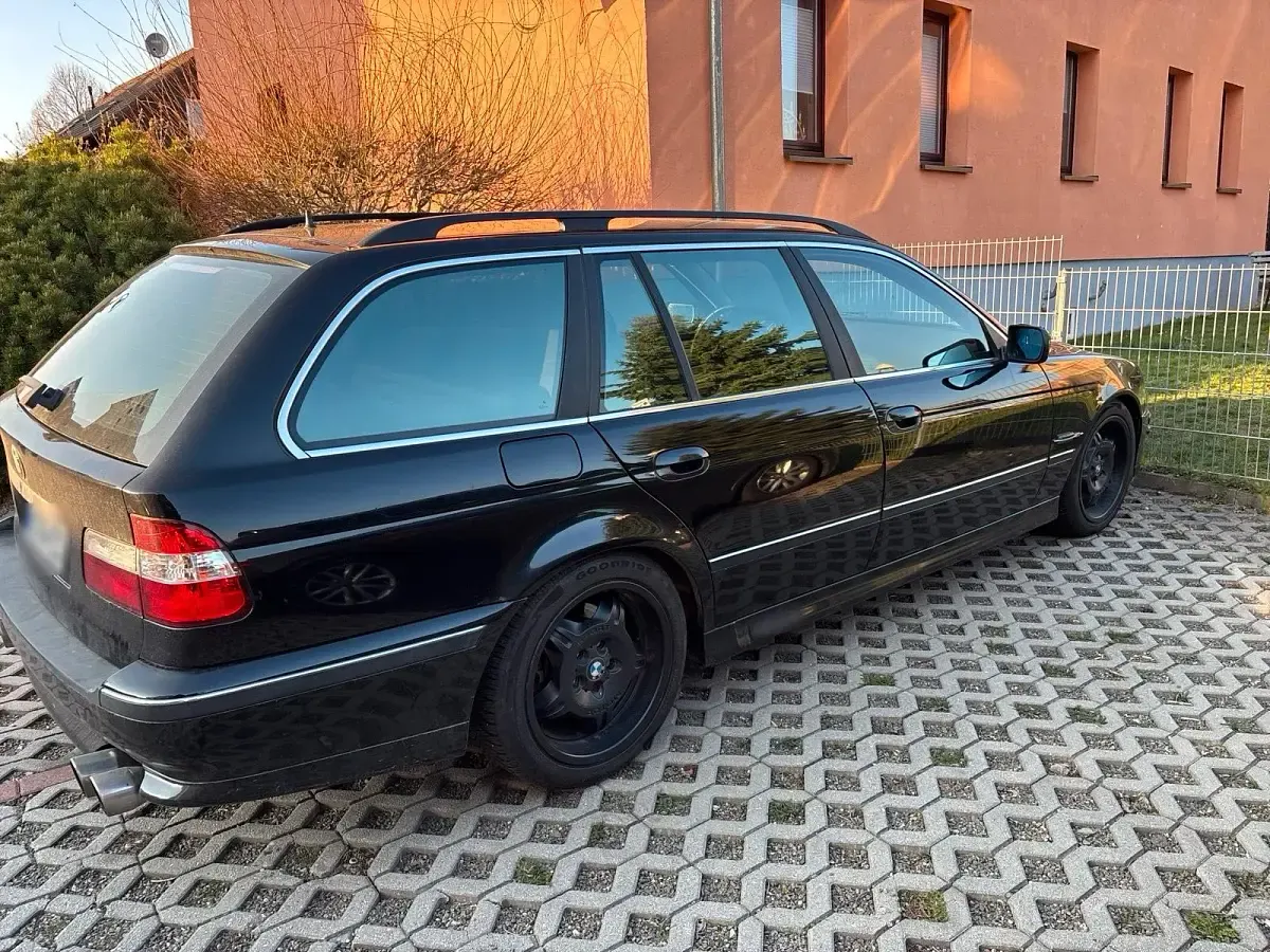 Gebraucht BMW 520 150 PS (110 kW) 1998 Schwarz Kombi