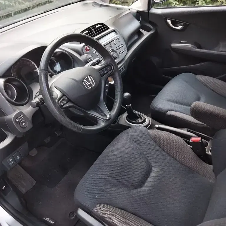 Gebraucht Honda Jazz Comfort 99 PS (72 kW) 2014 Silber Kleinwagen